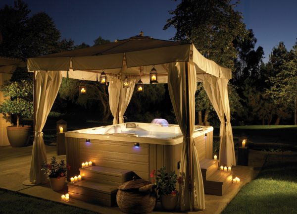 CalderaTubUnderCanopy-e1479413627705-2541355701